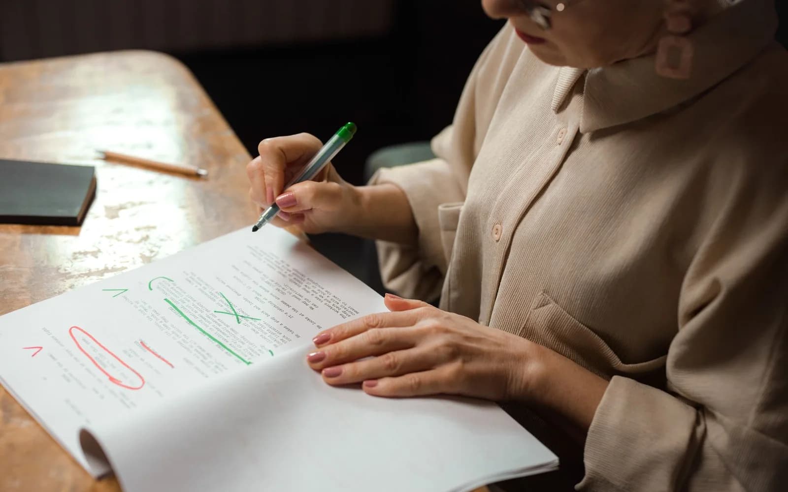 Des documents, notes et supports de travail pour la vérification