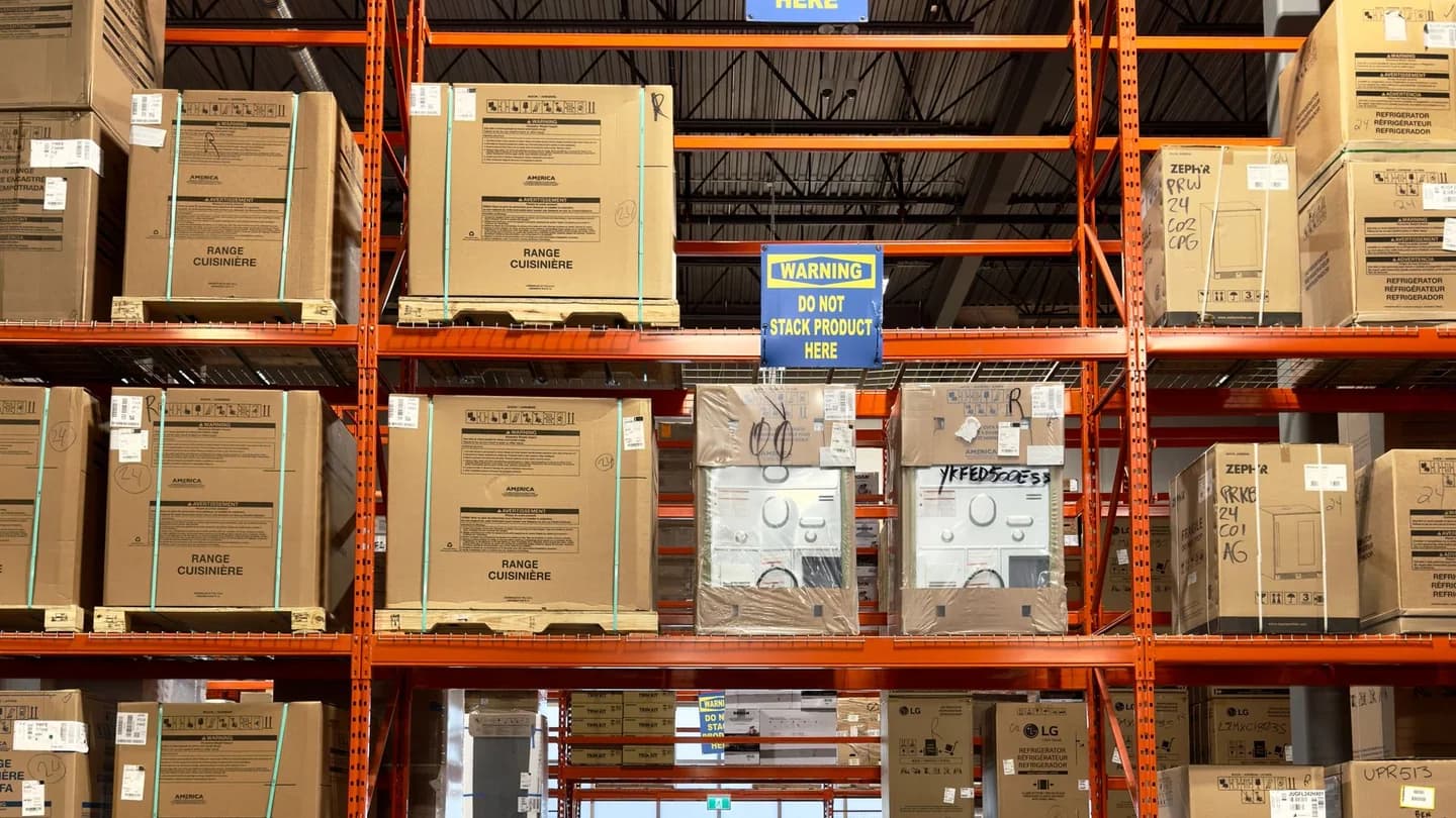 Stock levels and seasonality on a marketplace: what a stockout really costs